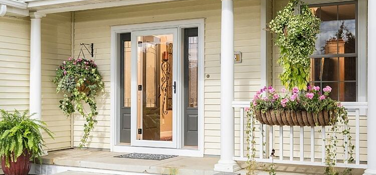 screen door installation in Glendale